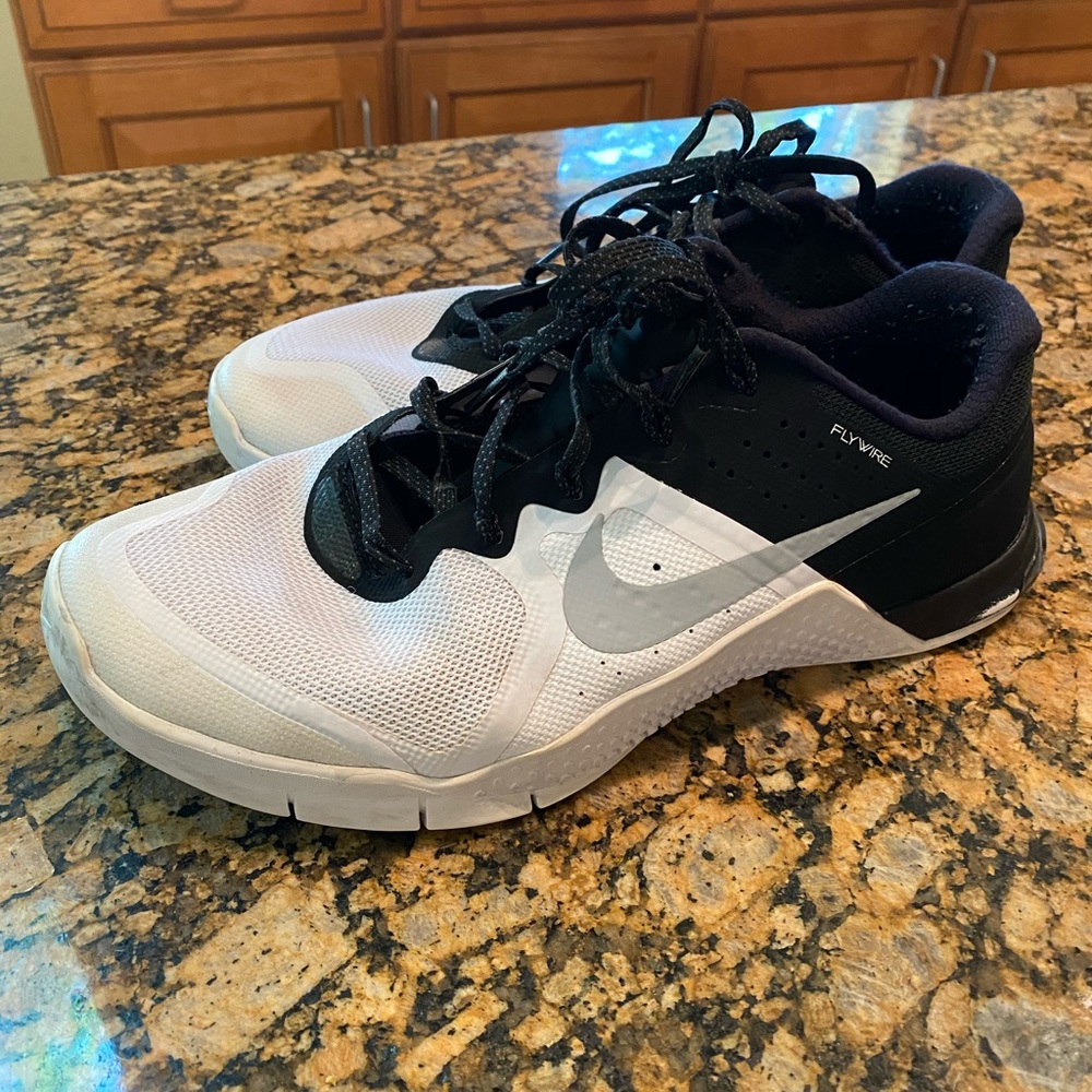 NIKE METCON 2 CUSTOMIZED, USED